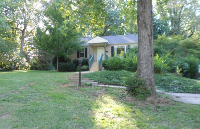 1002 Amesbury Road - 1002 Amesbury Road, Greensboro, NC 27403