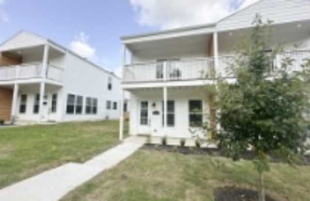 1642 South Duncan Avenue - 2