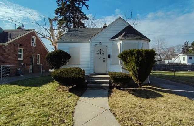 2 bedroom/1bath ranch - corner lot - section 8 welcome! - 15449 Plainview Avenue, Detroit, MI 48223