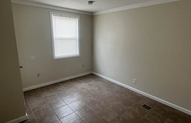 551 North Lee Avenue