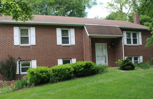Photo of Raised Rancher