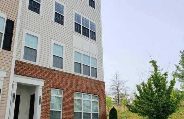 Photo of 16900 PORTERS INN Drive