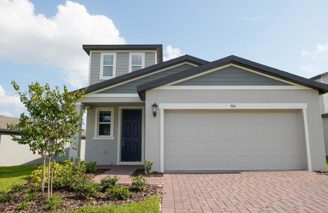 986 Rivers Crossing Street