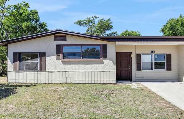 5 Bedroom Available