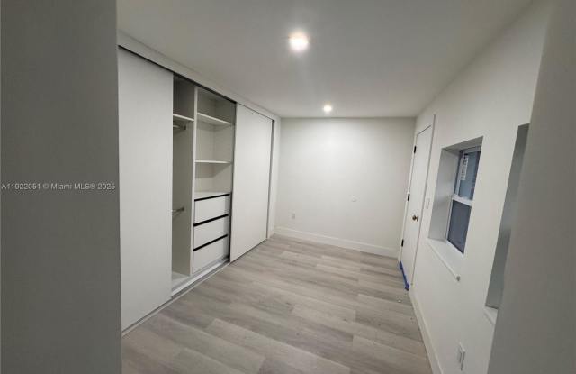 2353 Sw 11th Terrace