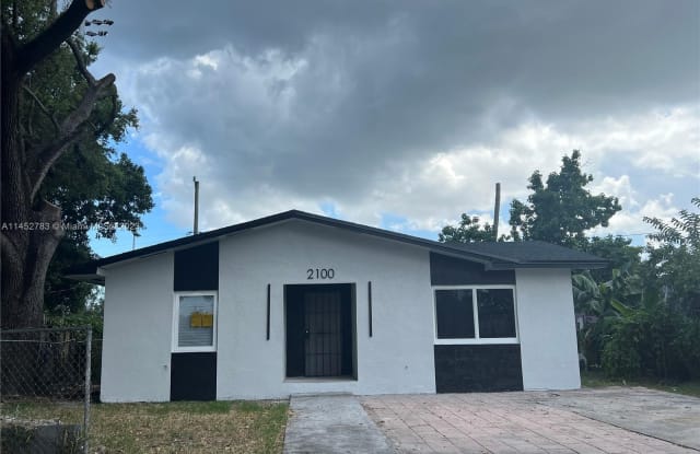 2100 York St - 2100 York Street, Opa-locka, FL 33054