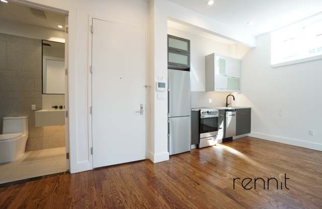 141 Metropolitan Ave