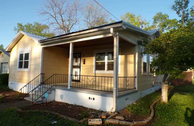 1400 19th Place Southwest