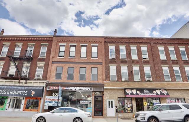 698 BROADWAY