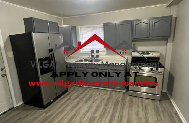 3 bedrooms, 1 bath home in Gary, IN