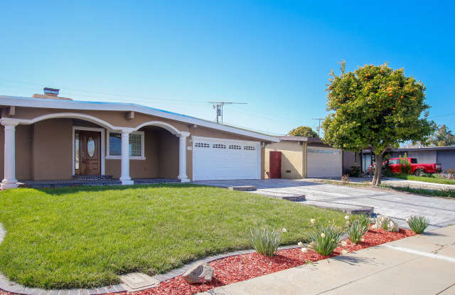 Beautifully Remodeled 3 Bed 2 Bath Single Family Home in Mountain View! - 1739 Spring Street, Mountain View, CA 94043