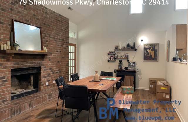 79 Shadowmoss Parkway