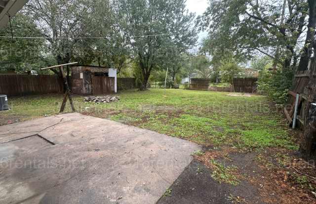 $1250 - 3 bed 1 bath with basement - Single Family Home located in the Southwest neighborhood
