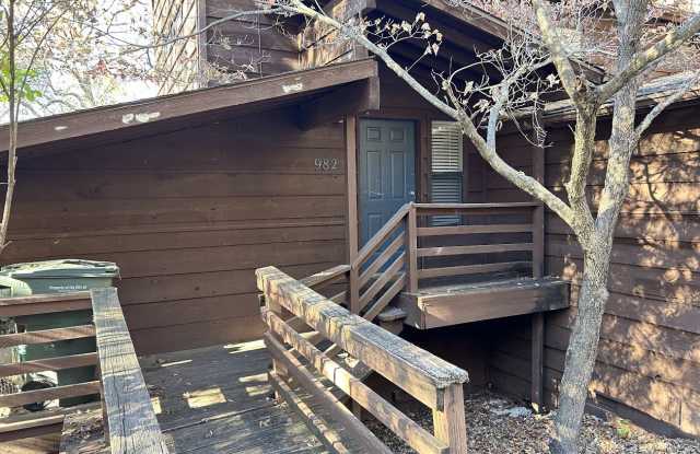 982 North Lewis Avenue - 1