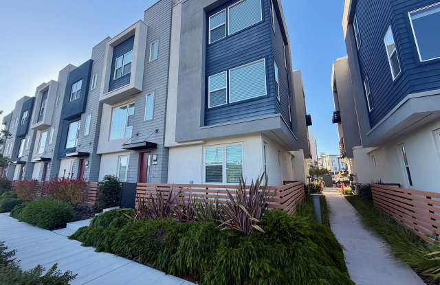 561 Pilgrim Drive - 1