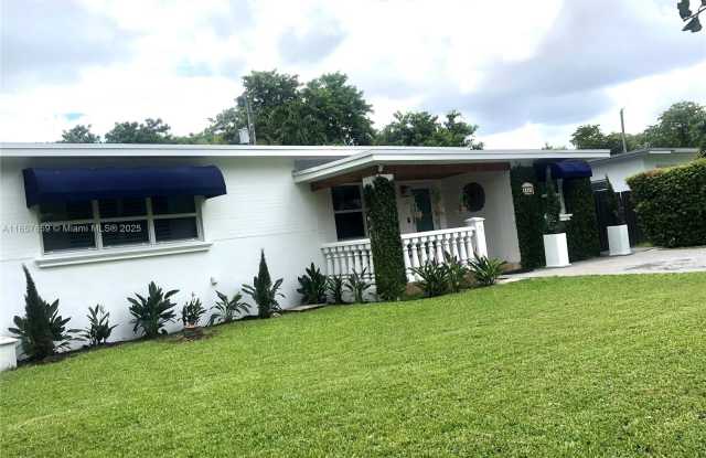 Photo of 6450 SW 19th St