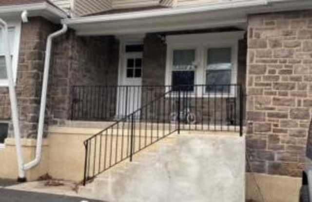 536 EASTON ROAD