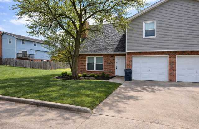 South Side 3 BR Duplex