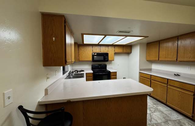 7800 E Las Palmas Drive