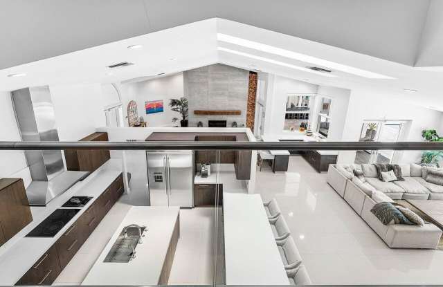 14559 Draft Horse Lane