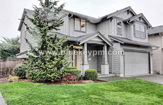 3 Bed, 2.5 Bath Luxury Home in Ridgefield