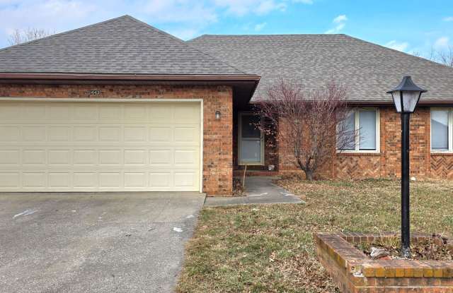 3 Bedroom 2 Bathroom home in Southwest Springfield for $1495!