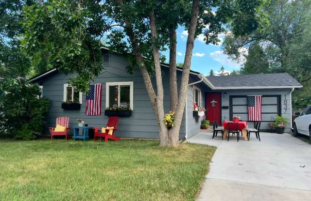 Photo of Charming 3 Bedroom / 2 Bath Home Near City Park – Fort Collins