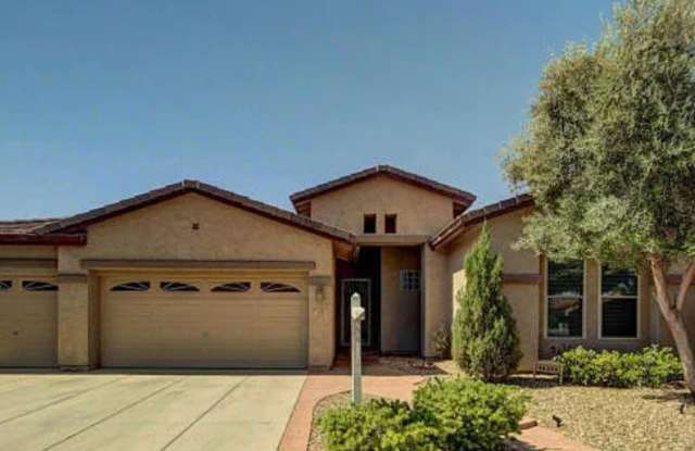 Photo of ***1st month's rent 1/2 off** 4BD / 3BA Chandler Home for Rent!