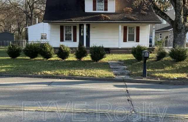 1704 N Wright Rd