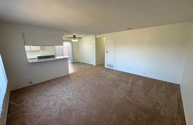 East Ventura Duplex – 2 Bedroom, 1.75 Bath with Private Yard