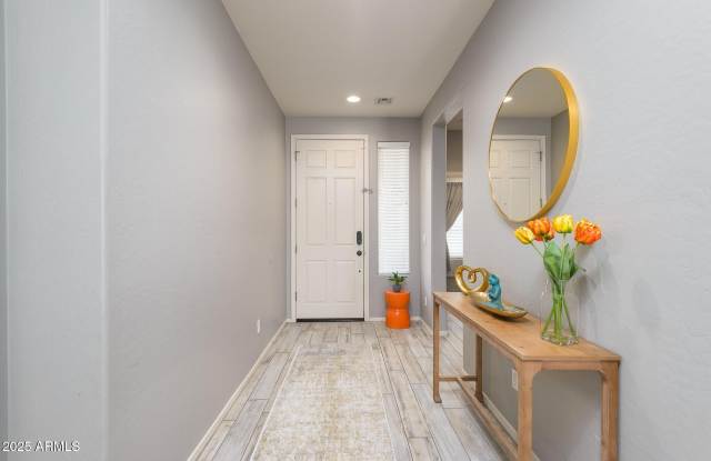 Photo of 21090 E MUNOZ Street