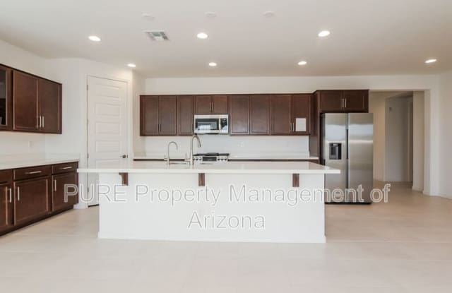 10254 W Crittenden Ln