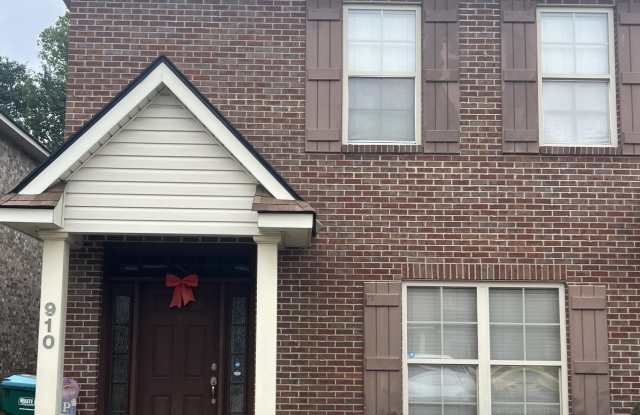 Photo of 910 Jefferson Drive