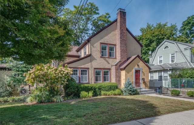 305 Columbus Avenue 1 Columbus Avenue unit: 1