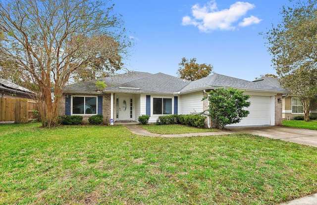 Beautiful 4 Bedroom / 2 Bathroom Harbor Winds Home w/ Solar Panels