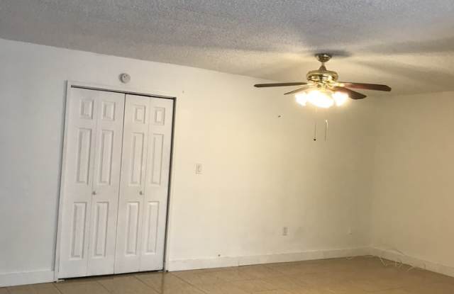 10030 Northwest 9th Street Circle