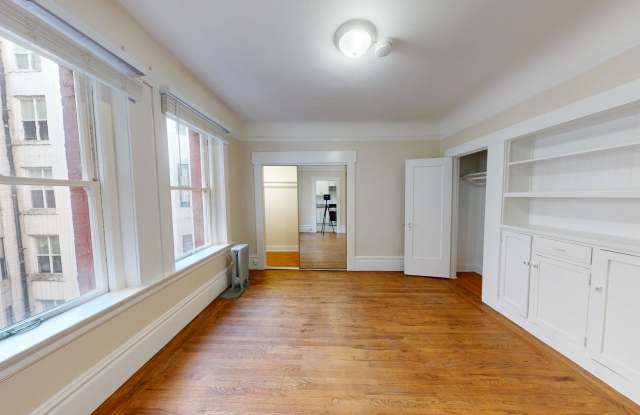 925 Geary