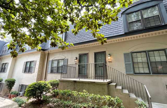 Rare Cross Creek 2 Bedroom-2.5 Bathroom Townhouse, Available NOW!