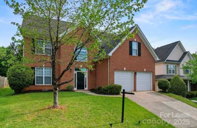 10337 Montrose Drive NW