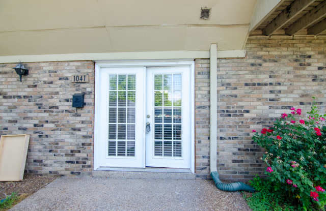 Photo of 1041 Harold Dr - 1041 Harold Dr