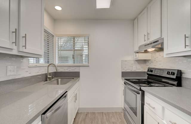 Villa Del Sol Apartments