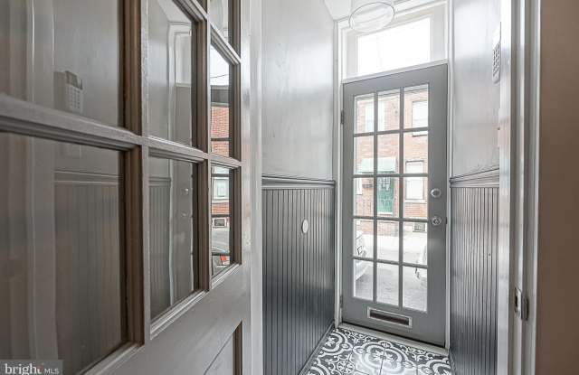 1407 S CLARION STREET