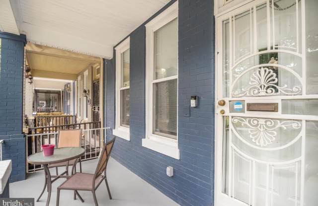 1139 MORSE STREET NE