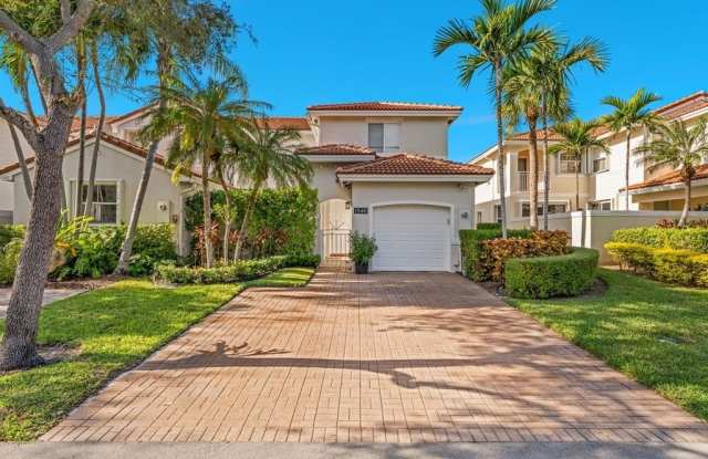 1546 Yellowheart Way