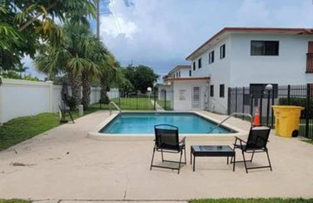 240 SW 7th Street 9, Boca Raton, FL 33432 - 5975