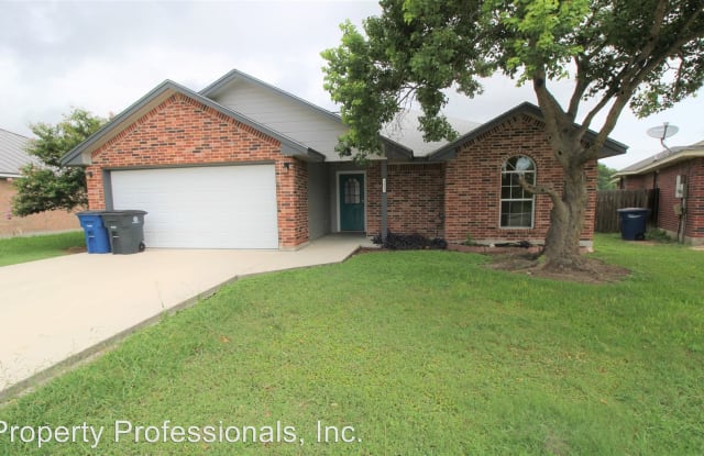 1622 Anna Lee - 1622 Anna Lee, New Braunfels, TX 78130