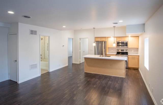 928 James St - 2