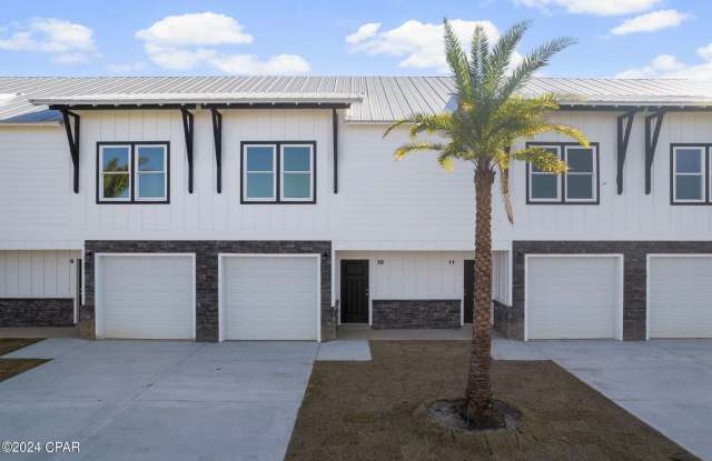 7097 Patronis Drive