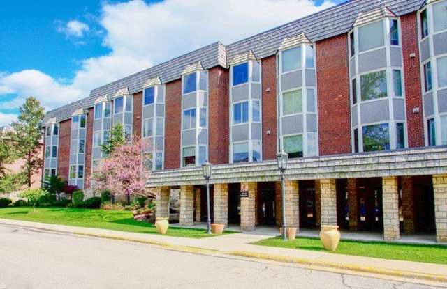 Photo of 2500 WINDSOR MALL Drive