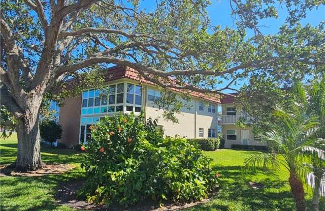 11 Vista Palm Lane unit: 202